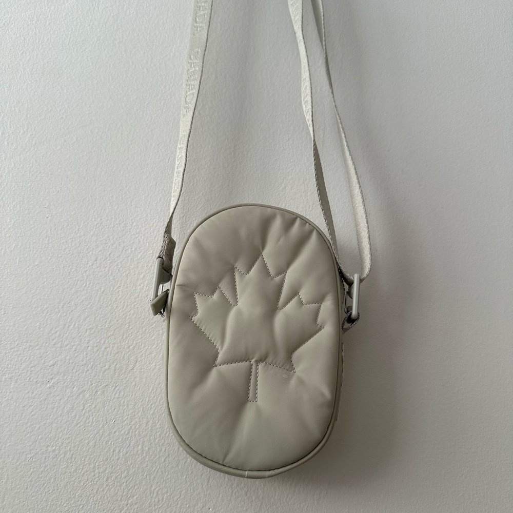 Lululemon Team Canada Olympic 2021 Legacy Crossbody Bag